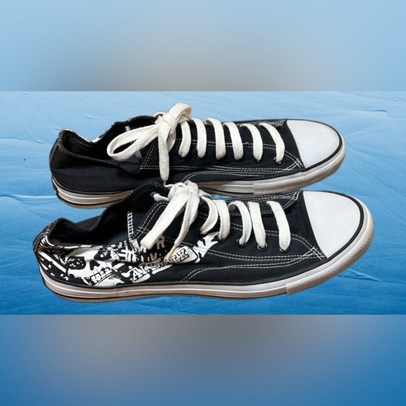 EUC Y2K Airwalk Skull Graffiti Low Top Sneakers - Picture 4 of 6